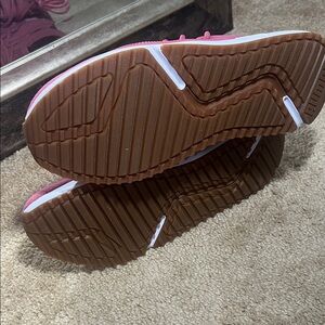 PUMA Women's Mauve Athletic Sneakers